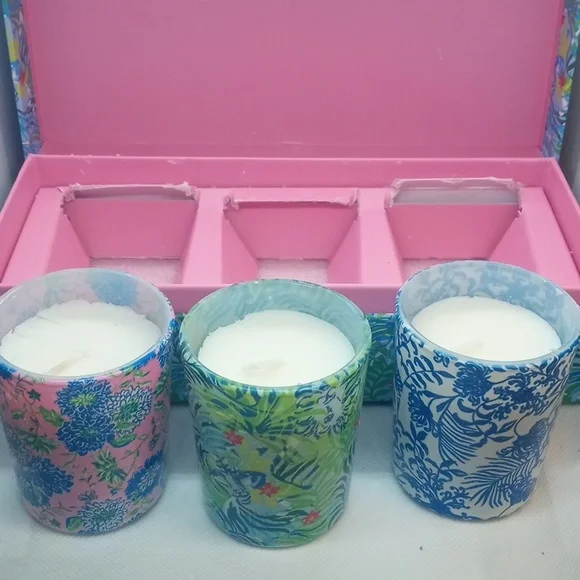 LILLY PULITZER VOTIVE CANDLE SET - Picture 4 of 13